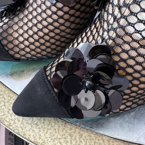 Betsy Johnson Elegant Black Mesh Women's Shoes size 7 NWOT statement heel. - Picture 3 of 7